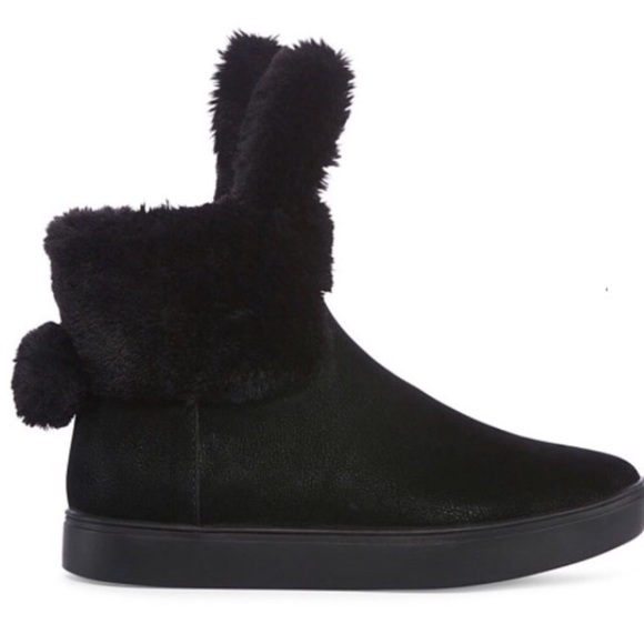 Women’s black bunny boots - Picture 3 of 5